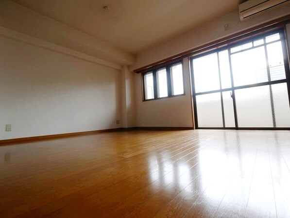 リフィーネめじろ台の物件内観写真